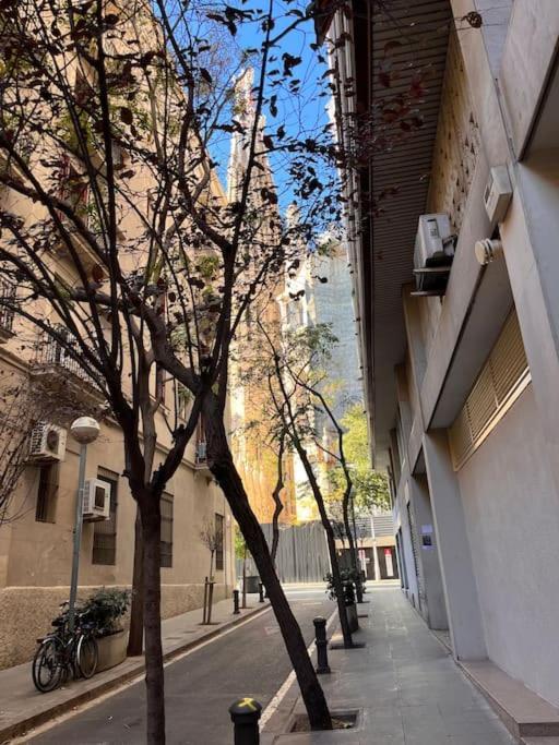 Apartmán Loft Nearby Sagrada Familia Barcelona Exteriér fotografie